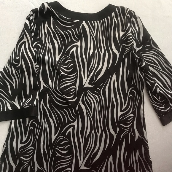 Zoe and Skye Women’s Tunic - Picture 4 of 8